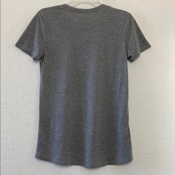 ✅Women Disney Mickey Mouse Top Size XS - Picture 3 of 4